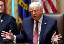 ترمب يلوّح بتغييرات بسياسة الرسوم للمساهمة في خفض بعض الأسعار