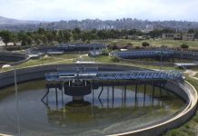 1.2 مليار دولار.. ثمن الغرق في مياه الصرف الصحي