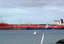 الأسواق تقيس أثر تشديد العقوبات على النفط الفنزويلي في تعافي الأسعار