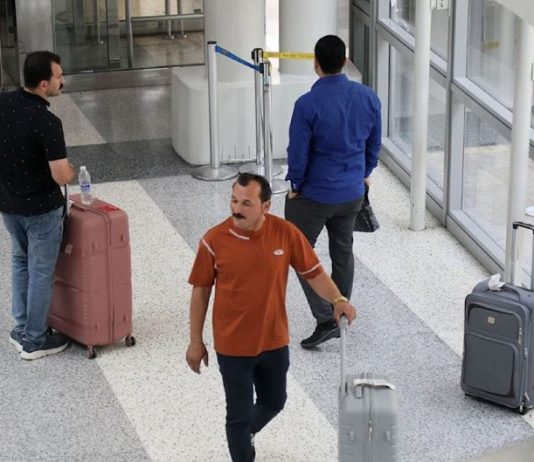 «التصعيد» يطيح بموسم الأعياد: الفنادق شبه «فاضية» والطائرات «مفتوحة»