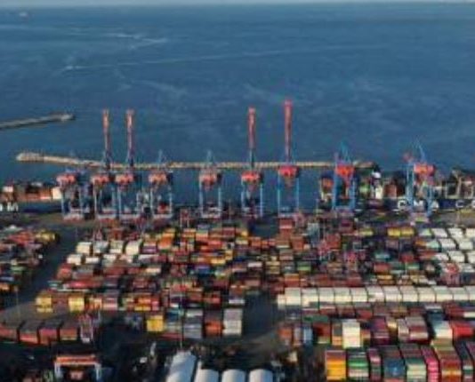 مرفأ بيروت يمدّد ساعات العمل خلال موسم الأعياد