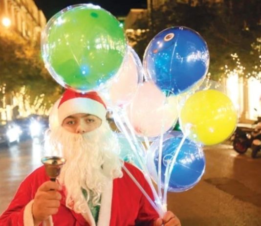 «عجقة» الميلاد… حركة بلا بركة