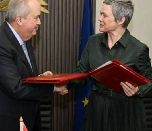 جابر يوقّع مع دو وال اتفاقيات تمويل من الاتحاد الأوروبي