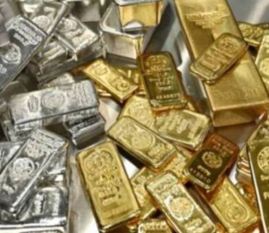 “بلومبرغ”: الذهب والفضة يفتتحان 2026 بمكاسب عقب أداء سنوي استثنائي