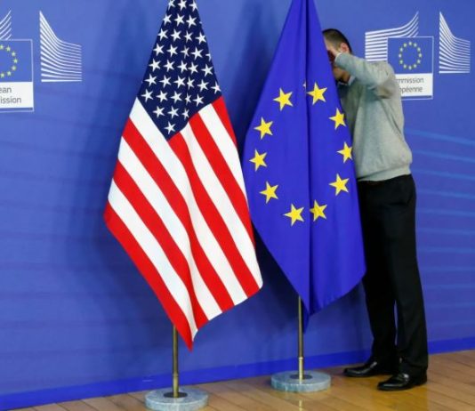 تهديد ترمب بضم غرينلاند يعيد الشركات الأوروبية إلى دائرة الخطر الجمركي