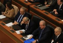 تحت غطاء الموازنة: نواب يدفعون لتحميل الدولة خسائر المركزي