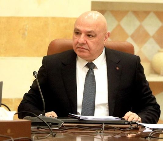 خبراء الاقتصاد: لا دلالات على نموّ اقتصادي