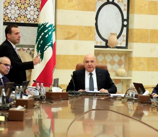 فائض بمليار دولار لا يُستخدم للإعمار أو لرواتب القطاع العام: بأيّ أولويات تُبنى الدولة «من جديد»؟