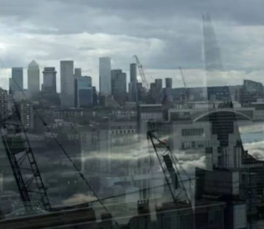 17 عاماً بعد الأزمة… كيف تقود واشنطن موجة التخفيف التنظيمي للبنوك عالمياً؟