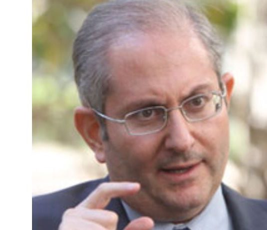 القطاع التجاري تحت الصدمة.. لا تعويل على الأعياد