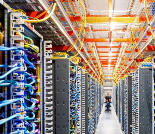 سباق الذكاء الاصطناعي يهدد أهداف المناخ لشركات التكنولوجيا