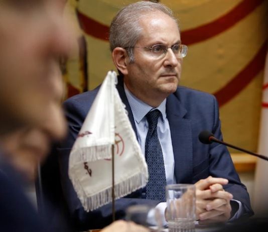 عون يكلّف مصرفيين التفاوض مع صندوق النقد!