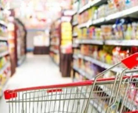 عشية العيد.. طمأنة بشأن توافر المواد الغذائية في الأسواق