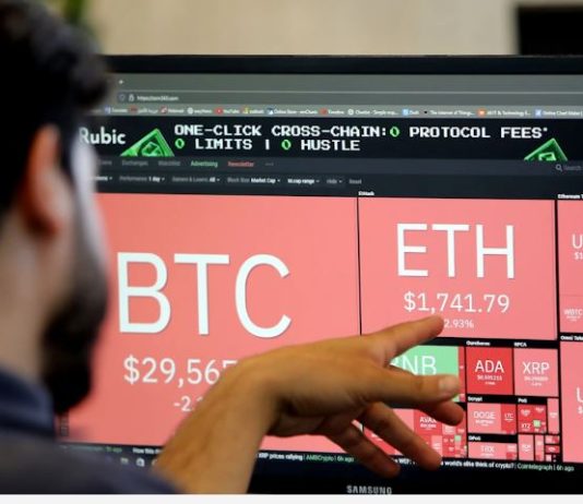 عمال خلف الشاشات بلا حماية: من يمثل جيش الاقتصاد الرقمي في لبنان؟