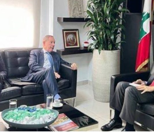البساط يبحث مع مستشار المبعوث الفرنسي مسار المفاوضات مع صندوق النقد