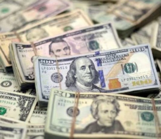 استقرار الدولار مع ترقُّب بيانات التضخم الأميركية وتراجع رهانات رفع الفائدة