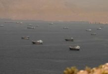 حركة الملاحة في مضيق هرمز تبقى عند مستويات محدودة وسط غياب ناقلات النفط والغاز