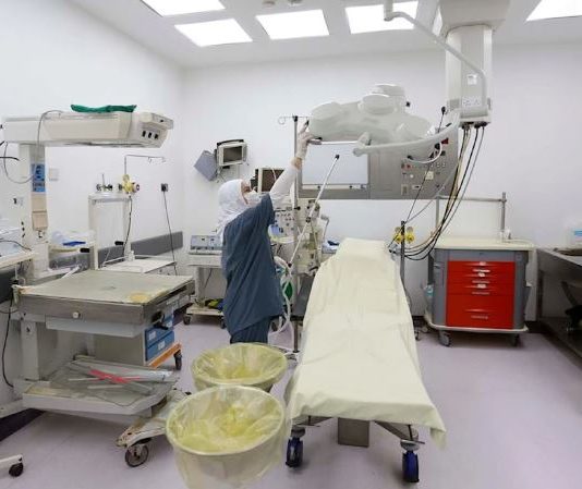 «للاستخدام مرّة واحدة»… إلا في لبنان | المُستلزمات الطبية: التعقيم ممنوع والتعهّد بلا رقابة